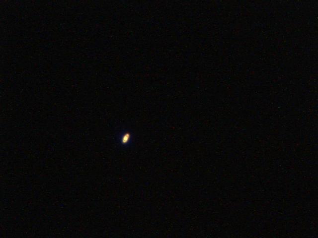 初めて撮った土星の写真